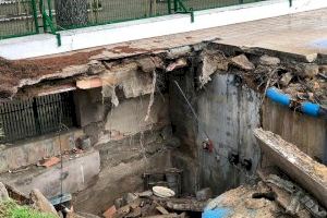 Se derrumba el techo de una piscina en Castellón