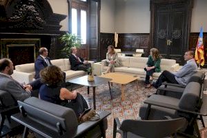 Catalá firma un conveni amb el CEU perquè l’alumnat universitari puga fer pràctiques a l'Ajuntament de València